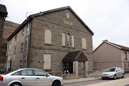 Hermon Pontygwaith photographed in April 2010