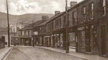 Upper Dunraven Street, Tonpandy. Early 1900s
